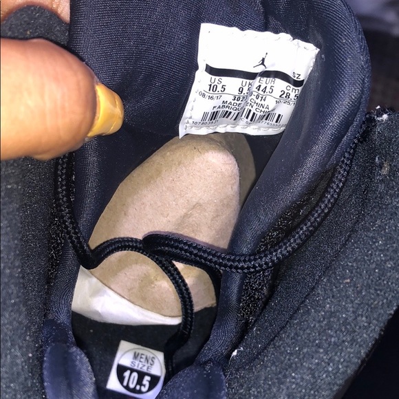 Men’s Air Jordan Retro 9 “Bred” - Picture 6 of 8